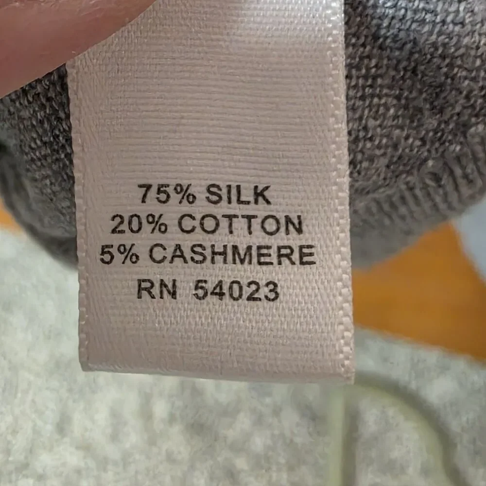 Banana Republic Size Large Cashmere Silk Cotton Lightweight Sweater Gray Stripe